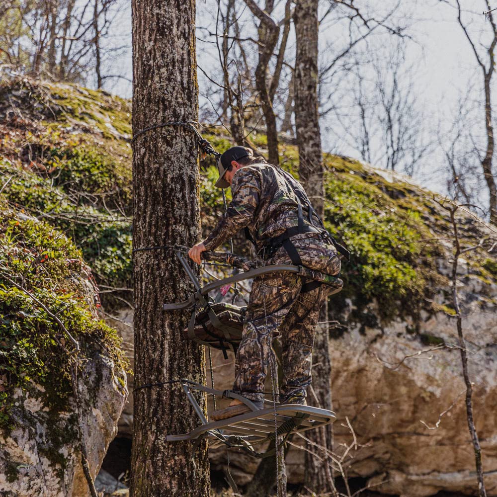 Climbing Treestand H618432