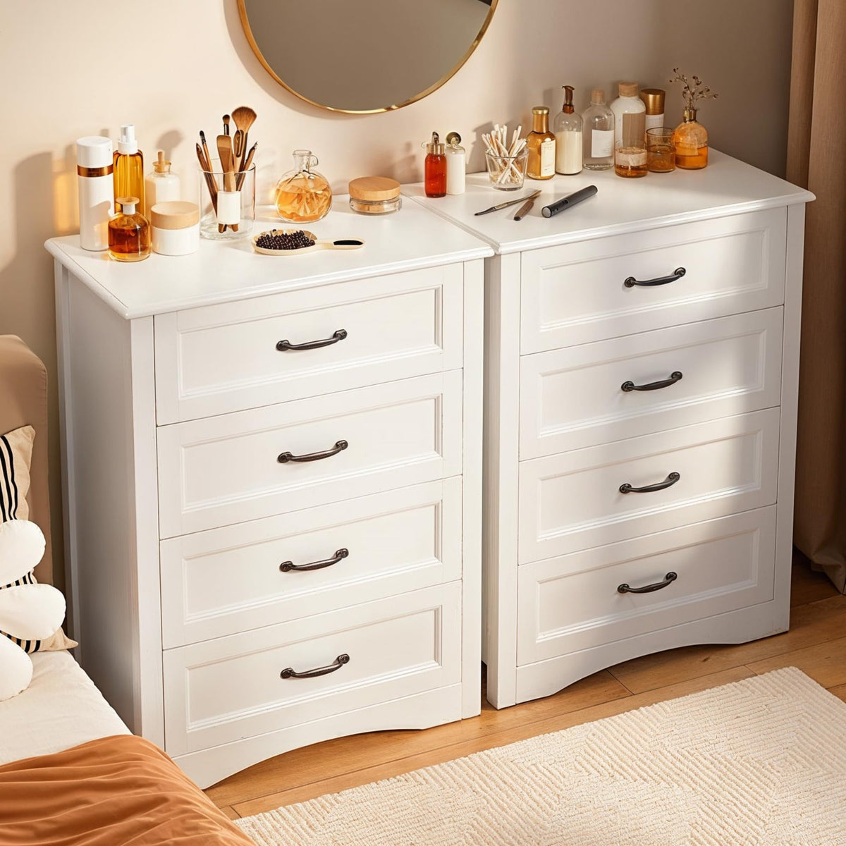 White 4 Drawer Wood Dresser Y63926